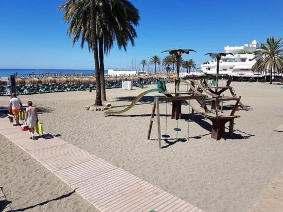 Cozy 2-Bed 2-Bathroom Apartment In Marbella Town Centre 외부 사진